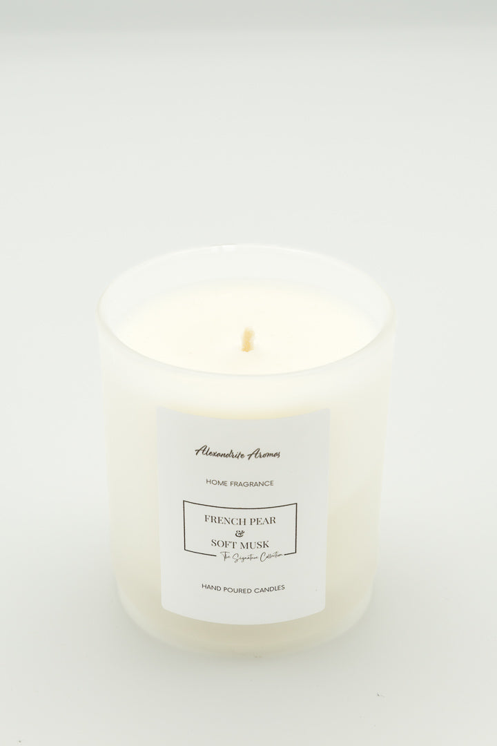 French Pear and  Soft Musk - Vogue Candle